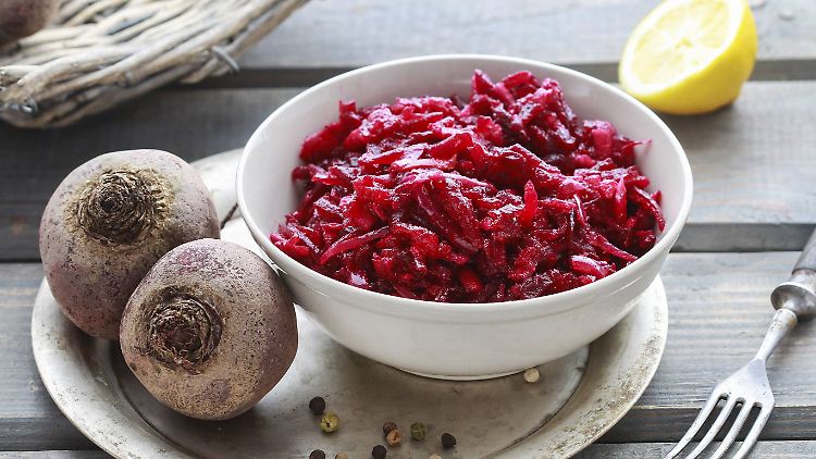 Auch wenn hierzulande Rote Bete und Sauerkraut eher zum Wintergemüse gehören - Pelustka kann da eines Besseren belehren.