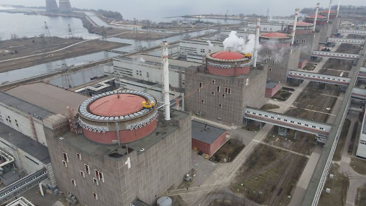 Sechs Reaktorblöcke machen das Atomkraftwerk Saporischschja zum größten Europas.