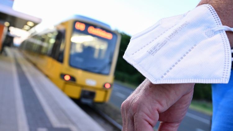 Die Ansteckunsgzahlen gehen zurück, das RKI rät aber weiterhin zur Vorsicht.