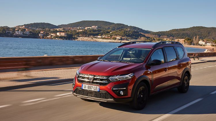 Wichtigstes Kaufkriterium bei einem Dacia dürfte der Preis sein - den Dacia Jogger gibt es ab etwa 16.000 Euro.