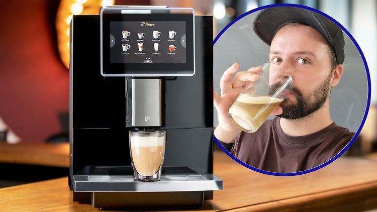 Wie schlägt sich der "Tchibo Office"-Vollautomat im Test?