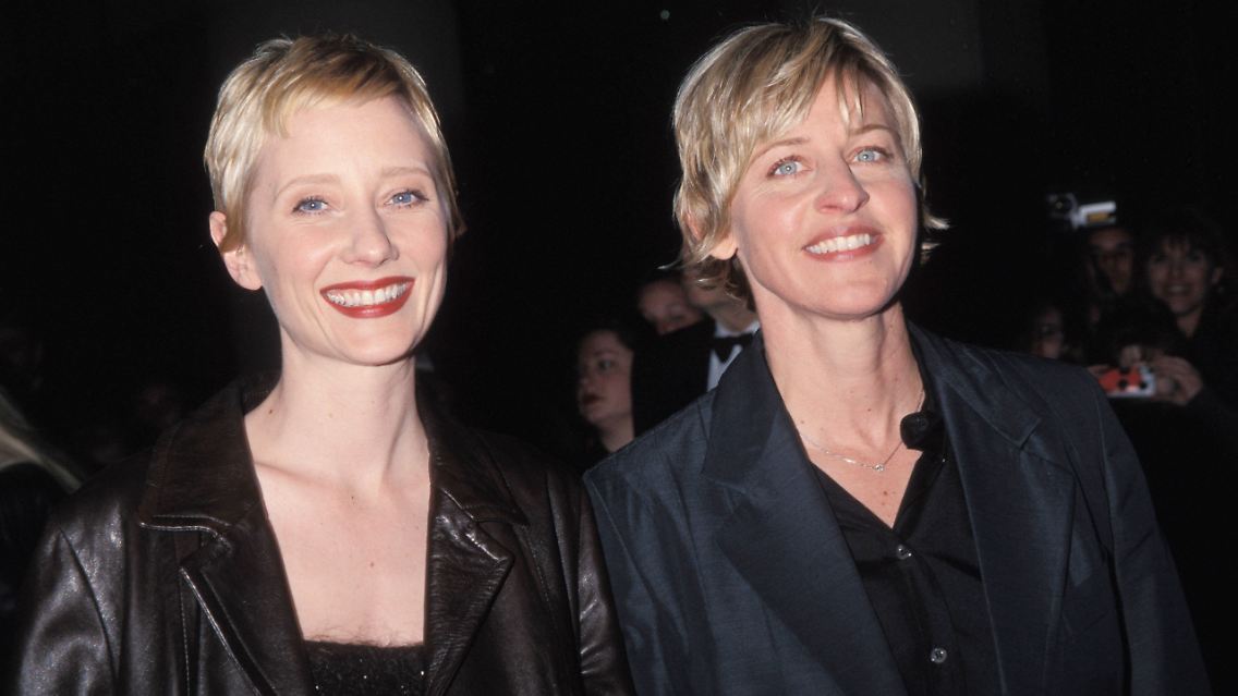Vor ihrer Heirat mit dem Kameramann Coley Laffoon war Heche zeitweise mit der Talkshow-Moderatorin Ellen DeGeneres (rechts) zusammen.
