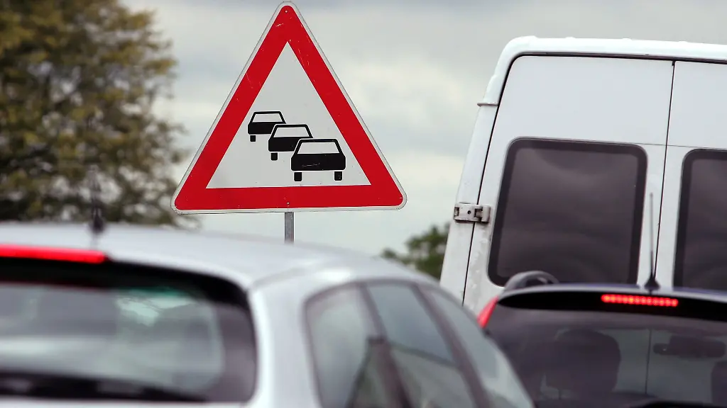 In-Hannover-wird-es-am-Freitag-dicht-im-Verkehr-gleich-mehrere-Grossveranstaltungen-sorgen-dafuer