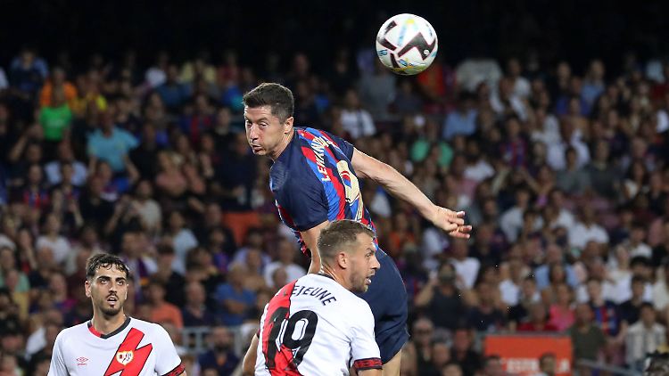 Robert Lewandowski fehlte bei seinem Ligadebüt für den FC Barcelona die Effektivität.