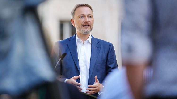 Lindner macht bei Gentiloni den "zunehmenden Widerstand in der Bevölkerung " für seine Bitte geltend.