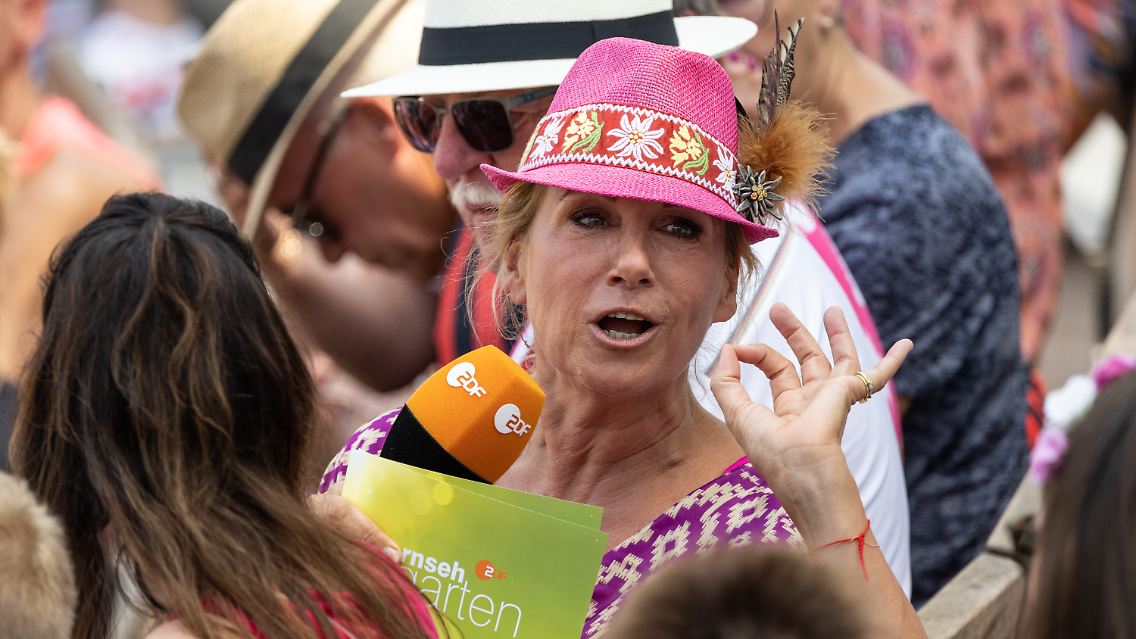 Gendert bei der Moderation freiwillig: Andrea Kiewel.