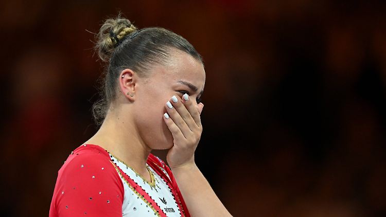 Emma Malewski überraschte sich selbst mit EM-Gold am Balken.