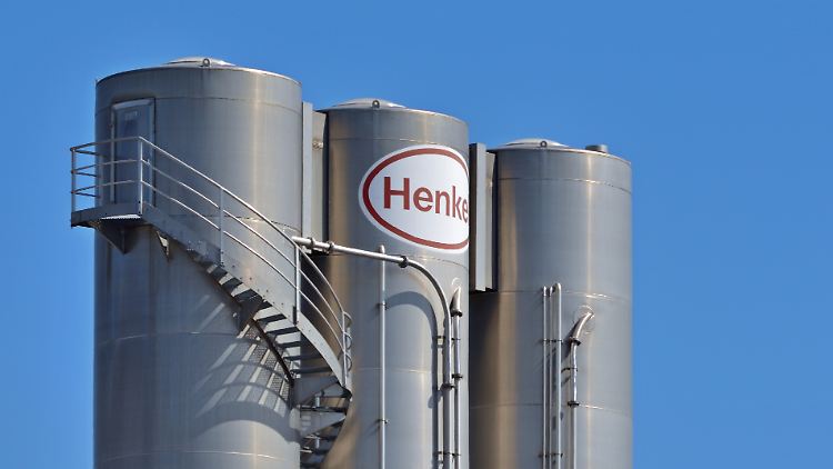 Henkel will sich aufs Kerngeschäft konzentrieren. Zahnpasta gehört offenbar nicht dazu.
