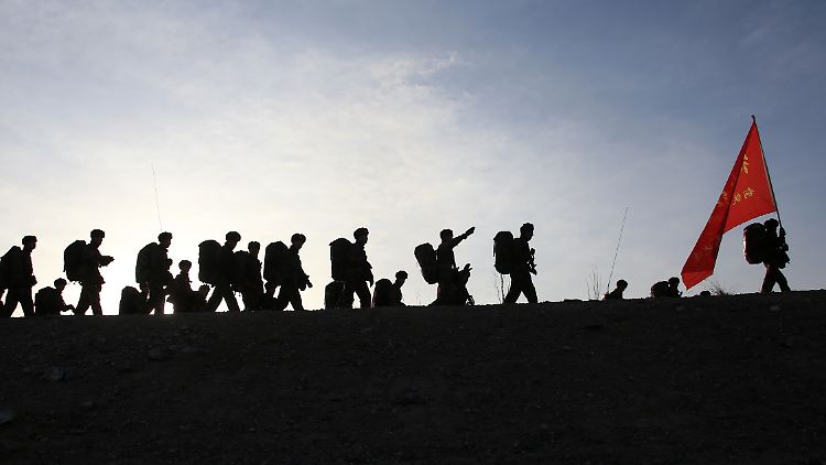 Die Teilnahme sei Teil eines Kooperationsabkommens mit Russland, so Chinas Verteidigungsministerium.