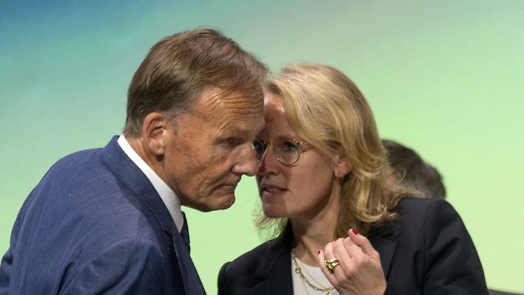 Hans-Joachim Watzke und Donata Hopfen wollen der Verantwortung der Profiklubs in der Energiekrise gerecht werden.