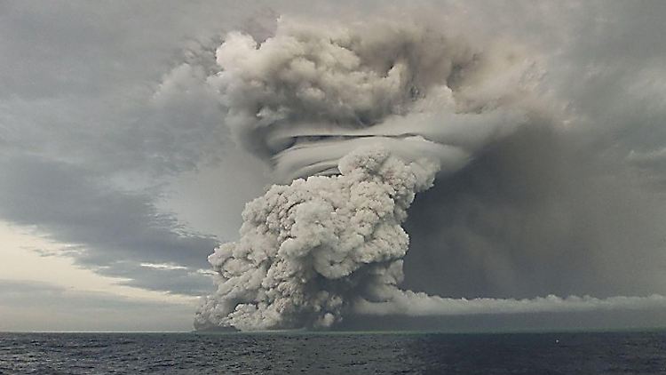 Über dem Vulkan Hunga Ha'apai auf Tonga stieg im Januar diesen Jahres eine große Asche-, Dampf- und Gaswolke auf. Sie erreichte eine Höhe von bis zu 20 Kilometer über dem Meeresspiegel.