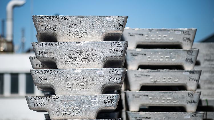Eine deutliche Verknappung bei Aluminium und Zink dürfte sich auf die Preise niederschlagen.