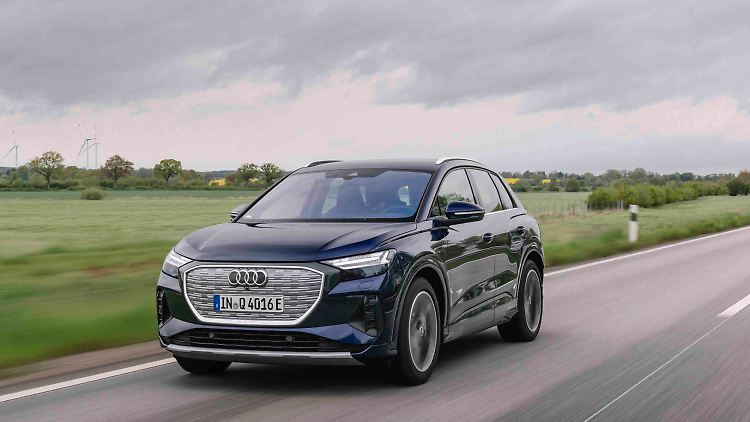 Der Q4 ist das Einstiegsmodell in die rein batterieelektrische E-Tron-Welt von Audi.
