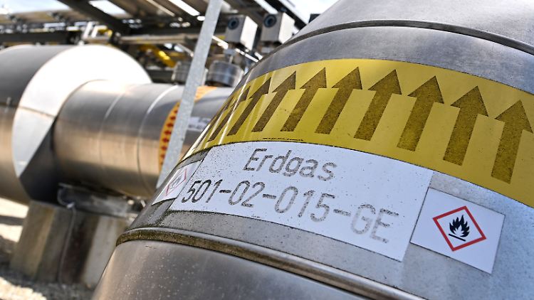 Damit die Gasversorgung jederzeit gesichert ist, kaufen Netzbetreiber zur Not zu. Dafür erheben sie eine Speicherumlage. 