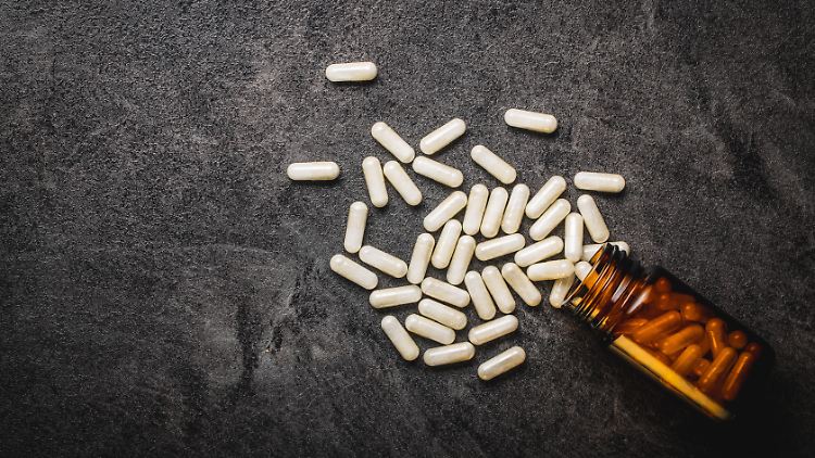 Je mehr Antibiotika eingenommen werden, umso mehr resistente Bakterien entstehen. 