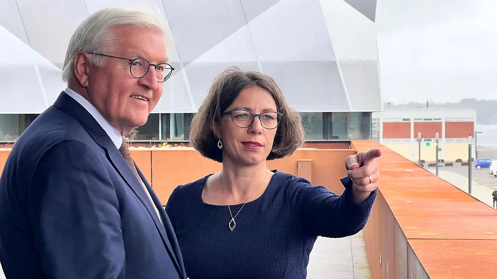 Bundespraesident-Frank-Walter-Steinmeier-hat-das-Kieler-Geomar-Helmholtz-Zentrums-fuer-Ozeanforschung-besucht