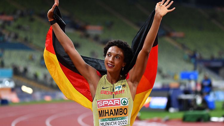 Malaika Mihambo jubelt auch über EM-Silber