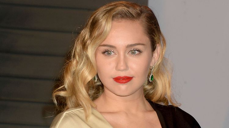 Miley Cyrus hat wegen Angstattacken schon mehrere Auftritte abgesagt.