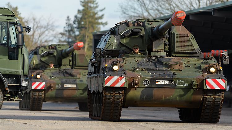 An schweren Waffen hat die Bundesrepublik bisher die Panzerhaubitze 2000 (im Bild) und den Mehrfachraketenwerfer MARS an die Ukraine geliefert. 