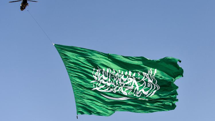 Menschenrechtler werfen Saudi-Arabien vor, dass die Behörden Gesetze gegen Terrorismus und Cyberkriminalität missbrauchen, um sich an Andersdenkende zu rächen.