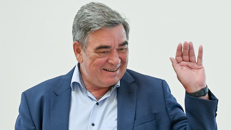 Auch für Schlesingers Nachfolger Brandstäter könnte es jetzt unangenehm werden. 