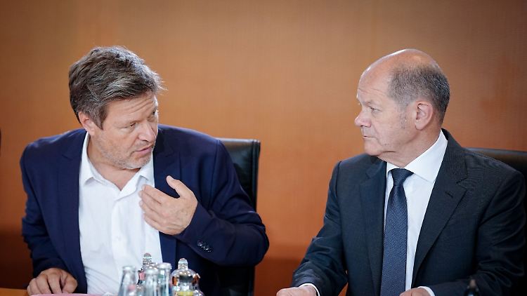 Die Stimmung war schonmal besser zwischen Grün, Gelb und Rot. Habeck und Scholz bieten jeweils Anlass für Kritik.