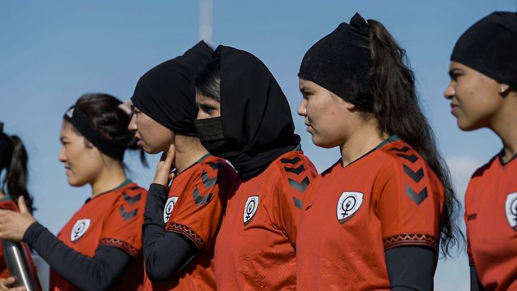 Die afghanischen Fußball-Nationalspielerinnen haben mittlerweile bei Melbourne Victory eine neue Heimat gefunden.
