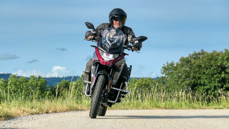 Die Voge 650 DSX gehört zum kleinen Segment der Einzylinder-Reiseenduros.