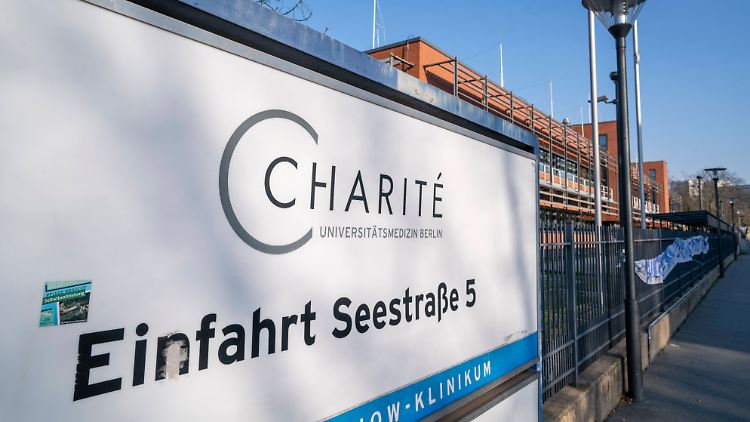 Parken am Virchow-Klinikum in Berlin kostet künftig zwei Euro pro Stunde.