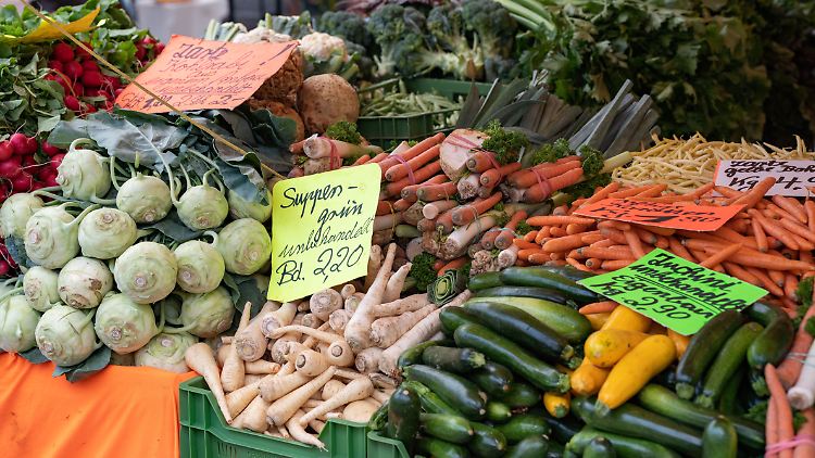 Die Mehrwertsteuer für gesunde Lebensmittel wie Obst und Gemüse sollte gesenkt werden, findet Ramona Pop, Deutschlands oberste Verbraucherschützerin. 
