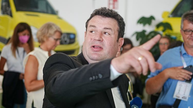 Ein erster Fingerzeig in Sachen Flexi-Rente: Die Hinzuverdienstgrenze für Frührentner soll nach Willen von Arbeitsminister Heil fallen. 