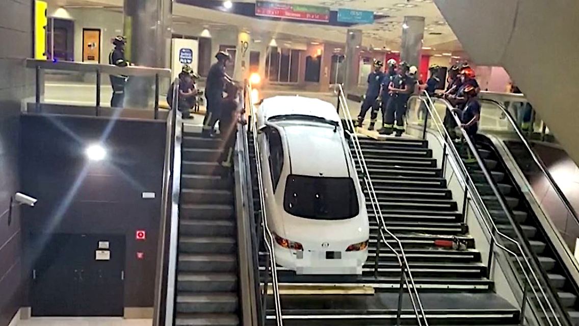 Autodieb_Madrid_U-Bahn.JPG