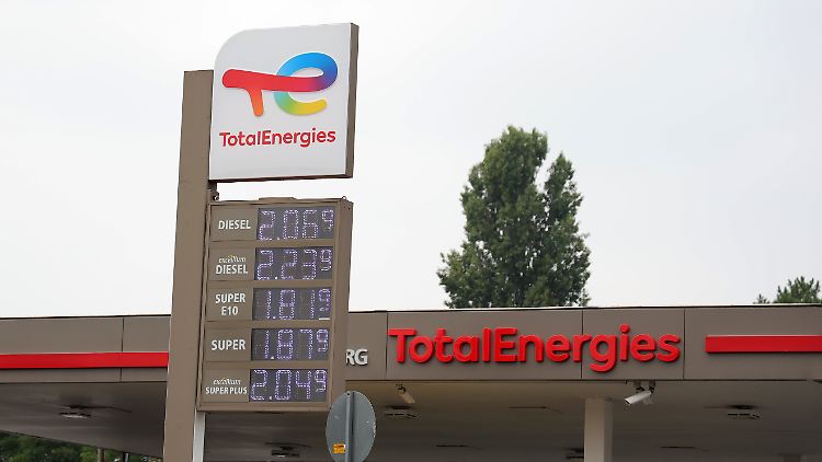 Tankstelle des französischen Konzerns in Dortmund.