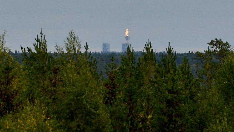 Russland verbrennt Gas - aufgenommen von einem finnischen Luftüberwachturm.
