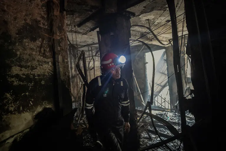 2024-06-27T100426Z-1532658859-RC2W48AM49GG-RTRMADP-3-ASIA-WEATHER-INDIA-FIRES