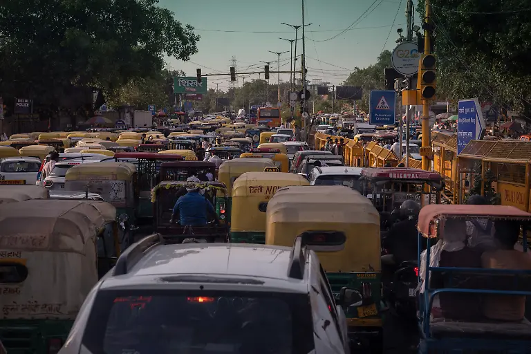 2024-06-27T100450Z-926102634-RC2CA8AIUPQC-RTRMADP-3-ASIA-WEATHER-INDIA-FIRES