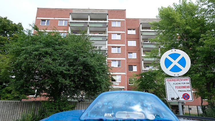 Wer hinter dem Anschlag auf die Asylbewerberunterkunft in Leipzig steckt, ist noch unklar.