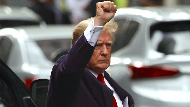 Ex-Präsident Donald Trump zeigt sich nach der FBI-Razzia in seinem Anwesen siegessicher.