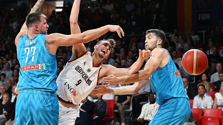 Franz Wagner im Duell mit NBA-Superstar Luka Doncic.