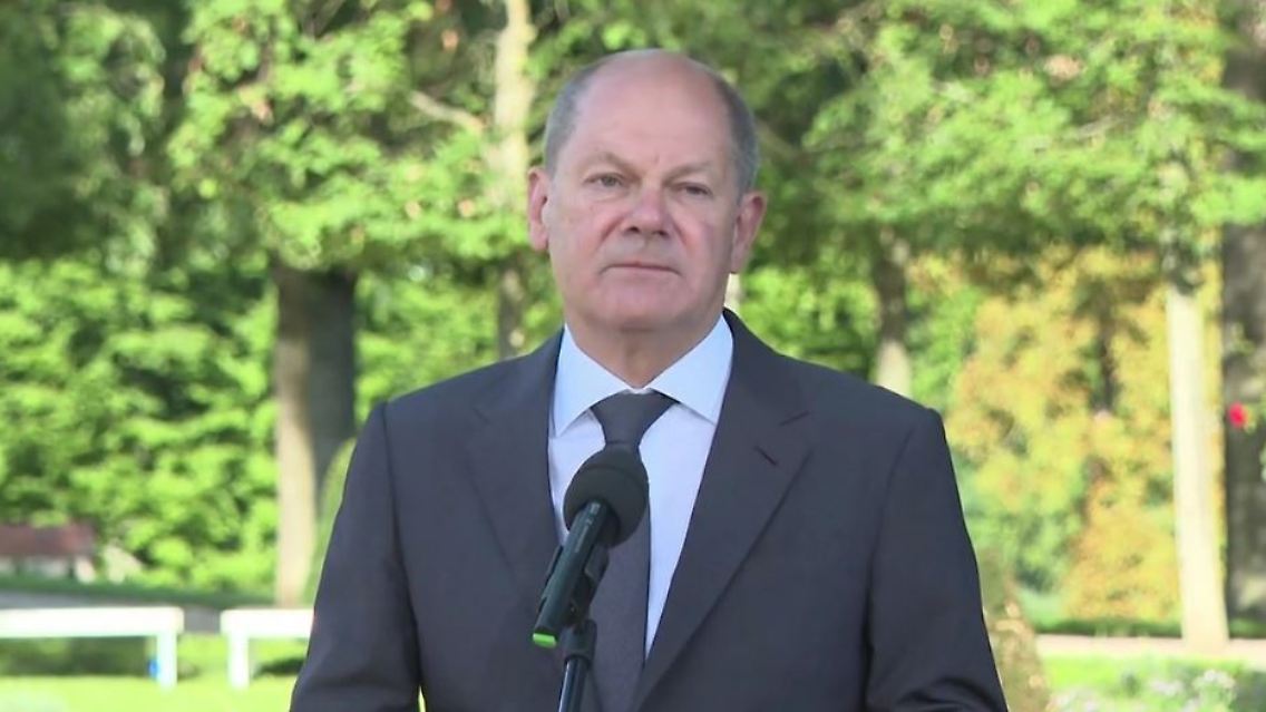scholz.JPG