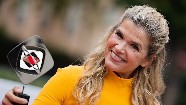 Mobilität statt Dusch-Verbot: Anke Engelke bei der Verleihung der Grimme Preise