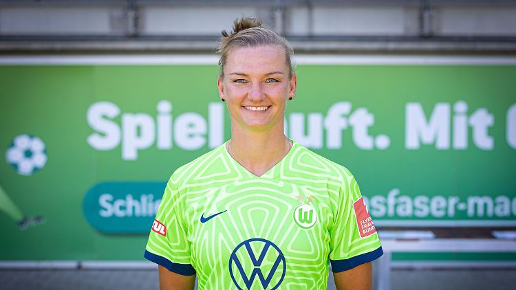Alexandra Popp ist die Förderung der Bundesliga wichtiger als das Thema Equal Pay.