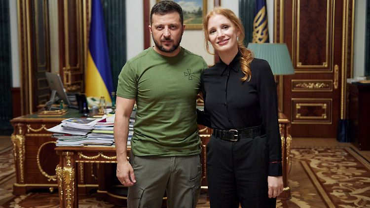 Jessica Chastain traf auch Präsident Wolodymyr Selenskyj.