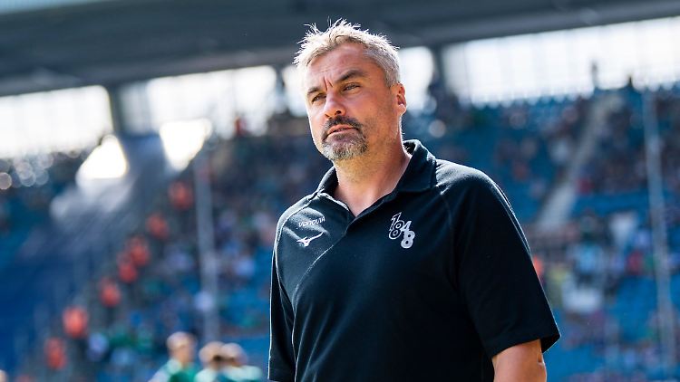 Bochums Ex-Trainer Thomas Reis steht nun bei Schalke 04 an der Seitenlinie.
