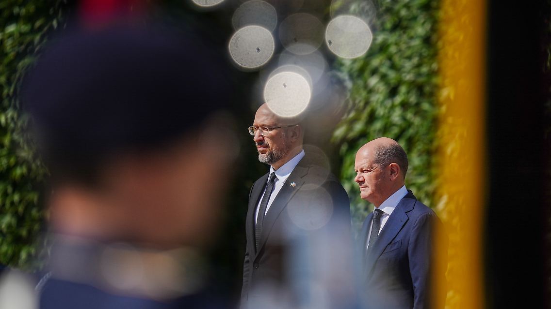 Denys Schmyhal und Olaf Scholz in Berlin.