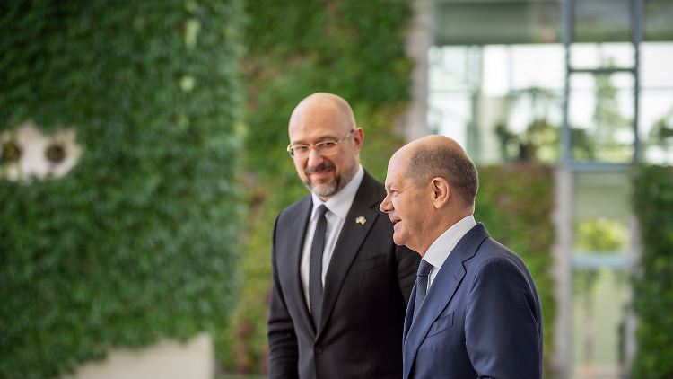 "Absolut konstruktiv" habe er mit seinem deutschen Amtskollegen diskutiert, berichtete Schmyhal (l.).