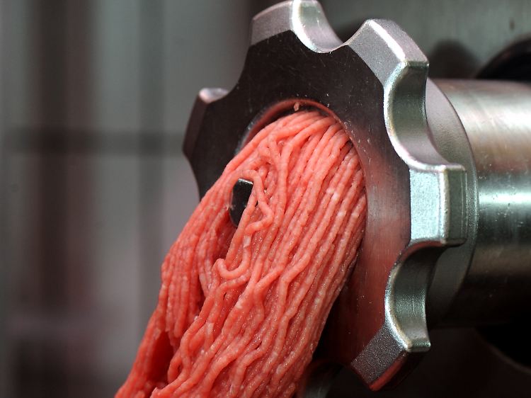 Wenn das Hackfleisch erst einmal Bulette ist, kann keiner mehr den Dioxin-Gehalt prüfen.
