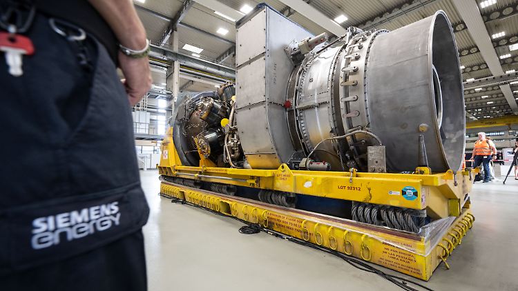 Siemens Energy wartet auch für Russland die für den Betrieb der Pipeline Nord Stream 1 essenzielle Turbine.