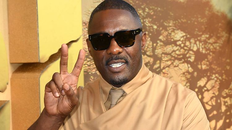 Idris Elba Ende August bei einer Spezialvorstellung des Thrillers "Beast - Jäger ohne Gnade" - damit ist er aktuell im Kino zu sehen.