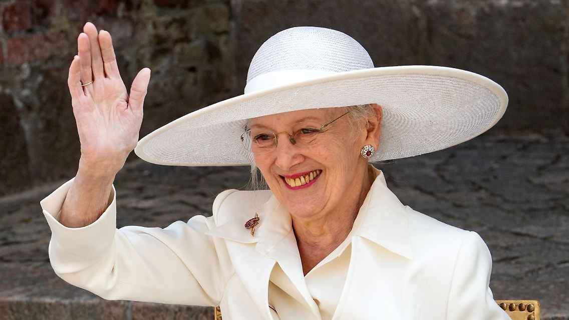 ... regieren auch im Rest der Welt noch einige Monarchinnen und Monarchen: Margrethe II., Königin von Dänemark, feierte dieses Jahr ihr 50. Thronjubiläum.